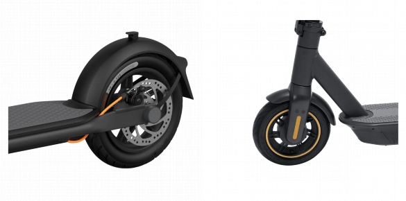 Side by side comparison of tires of the Ninebot F30 and the Ninebot MAX G30P